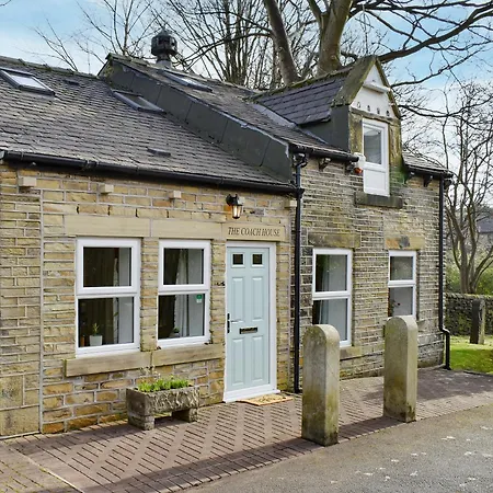 The Coach House Halifax Villa Exterior photo